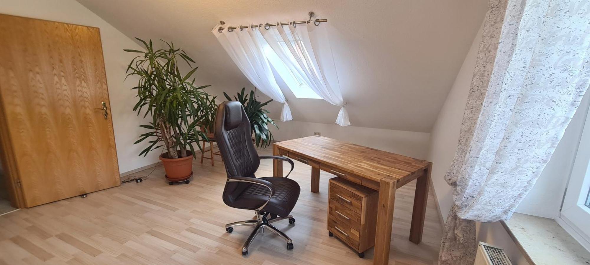 Gemuetliche 120 Qm Ferienwohnung Mit Balkon Adelsdorf Exteriör bild